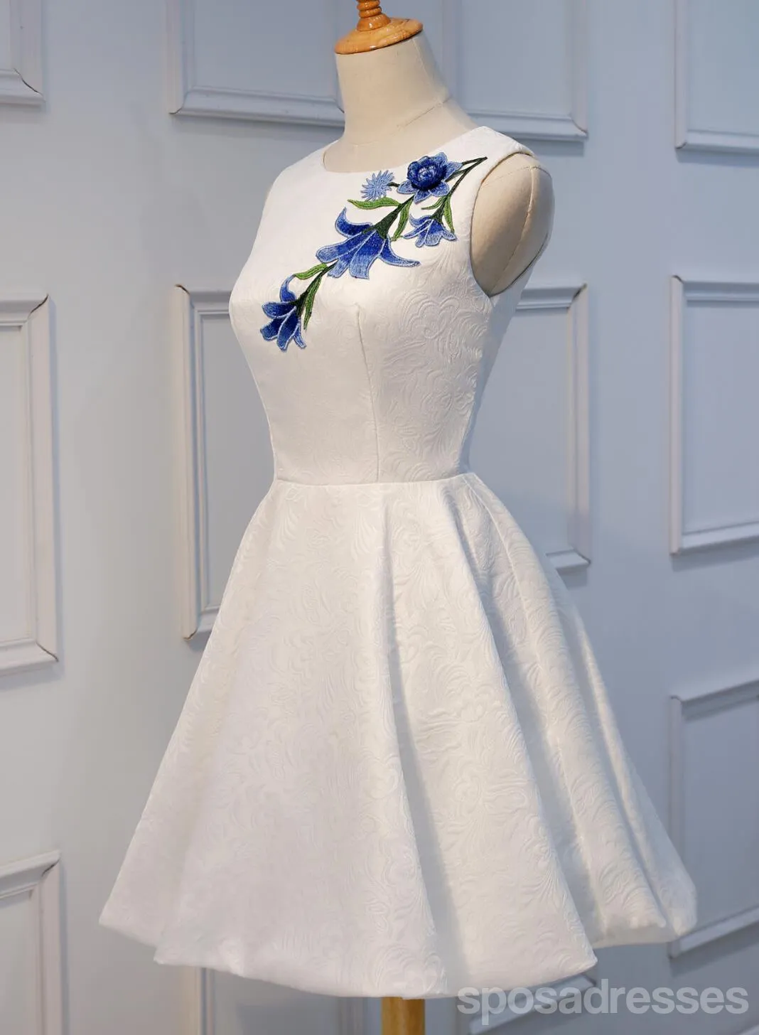 Unique White Lace Applique Cheap Short Homecoming Dresses Online, CM666
