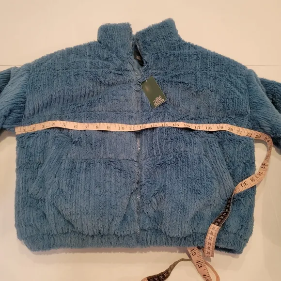 Wild Fable Faux Fur Corduroy Puffer Jacket Soft Feather Fluff Crop Turquois NWT!
