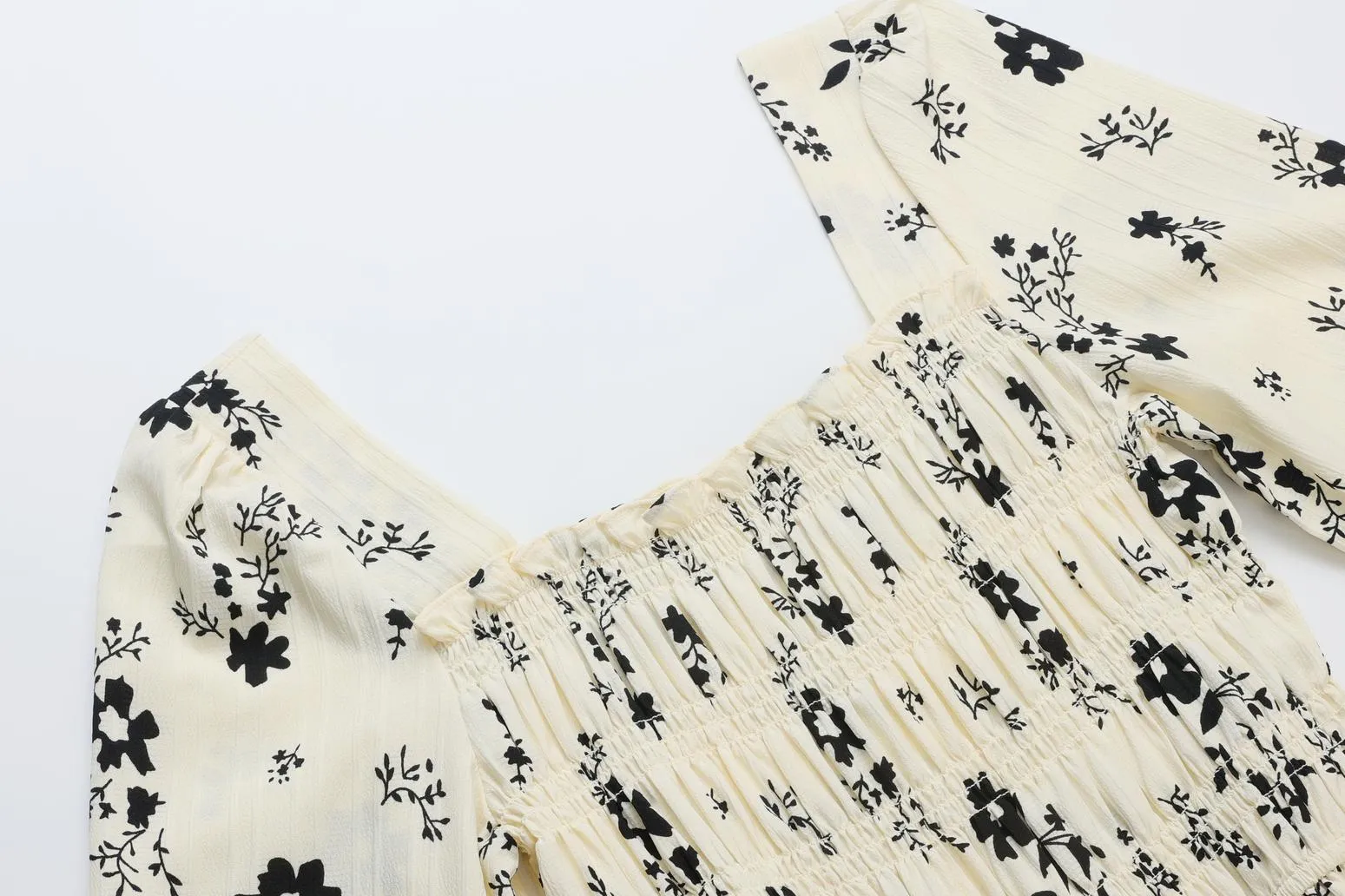 Women's Long Sleeve Maxi Dress with Charming Floral Design