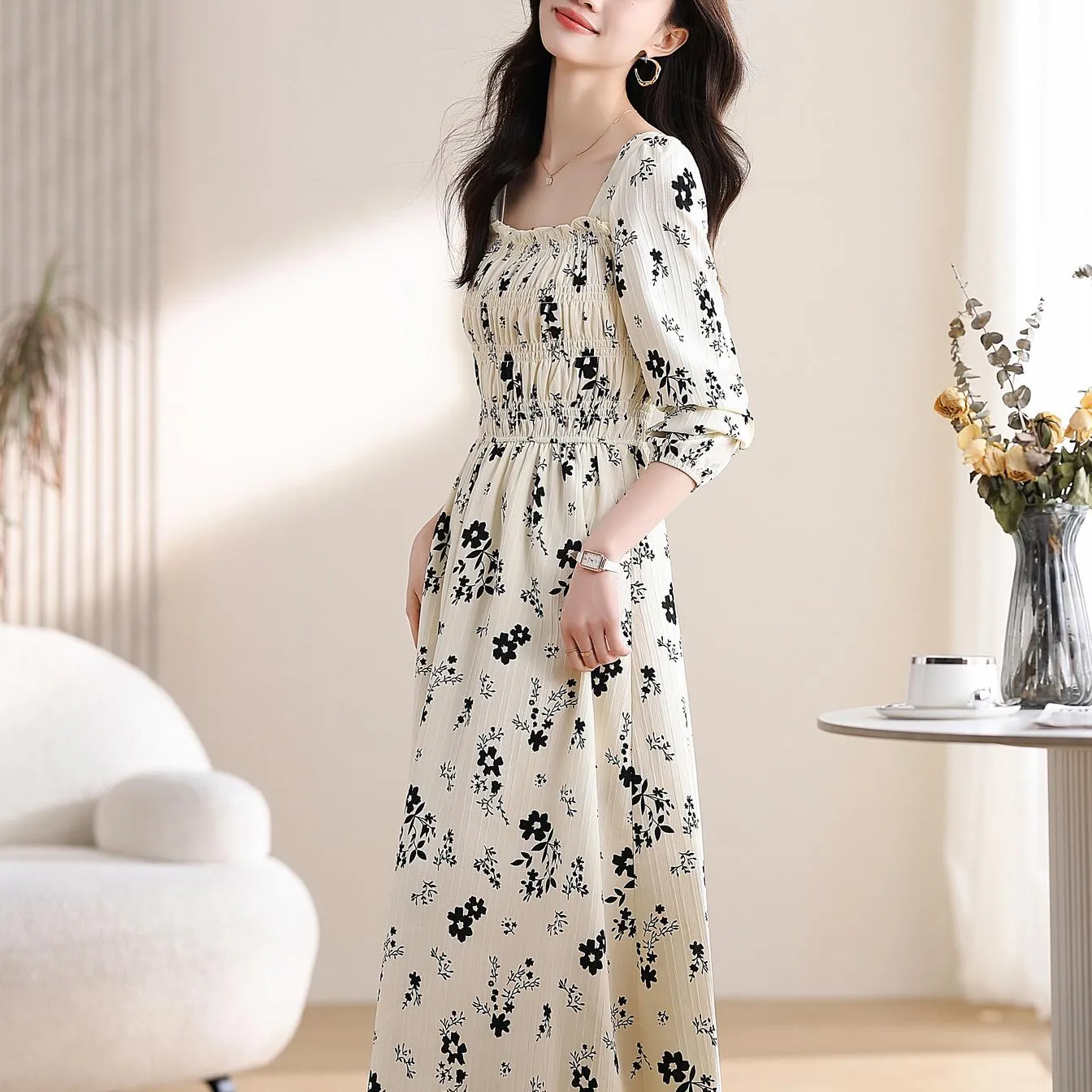 Women's Long Sleeve Maxi Dress with Charming Floral Design