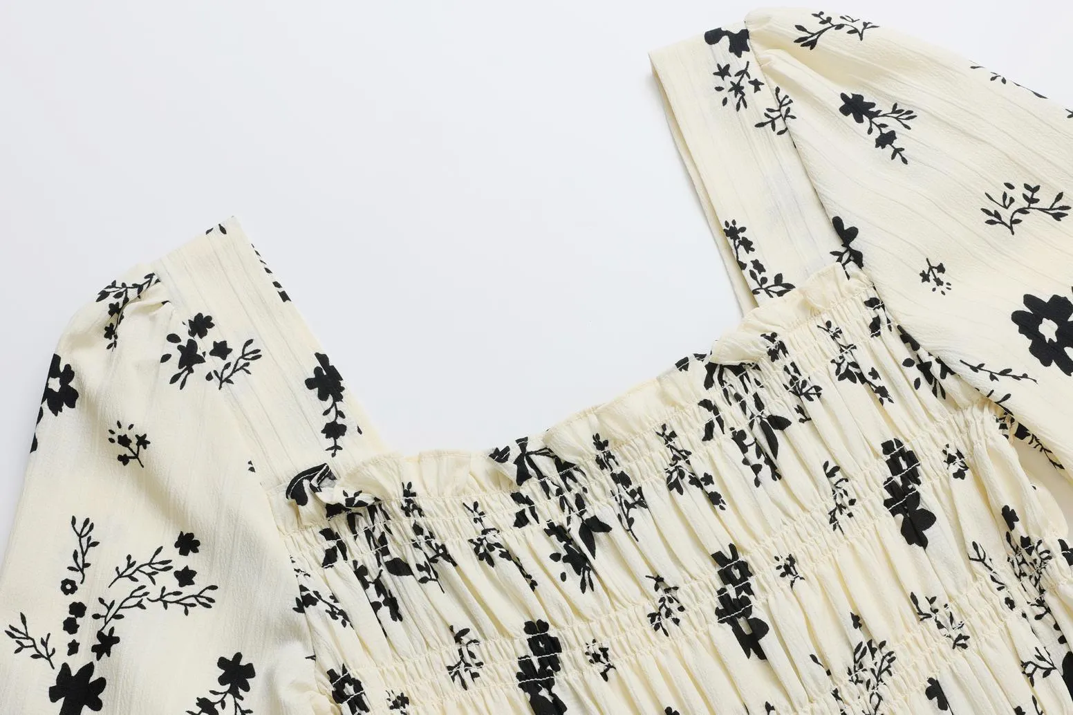 Women's Long Sleeve Maxi Dress with Charming Floral Design