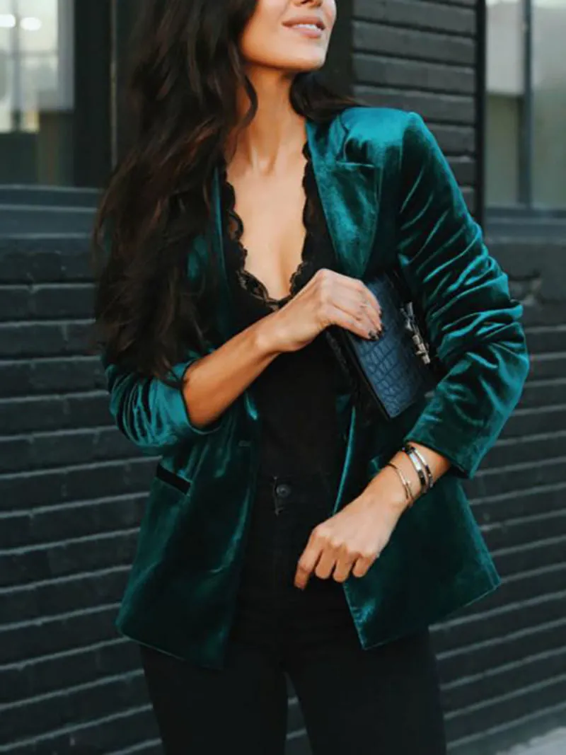 Women's Luxurious Velvet Blazer with Buttons and Pocket | Ideal for All Seasons