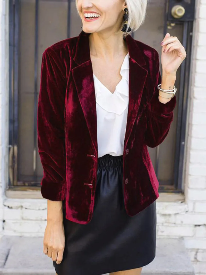 Women's Luxurious Velvet Blazer with Buttons and Pocket | Ideal for All Seasons