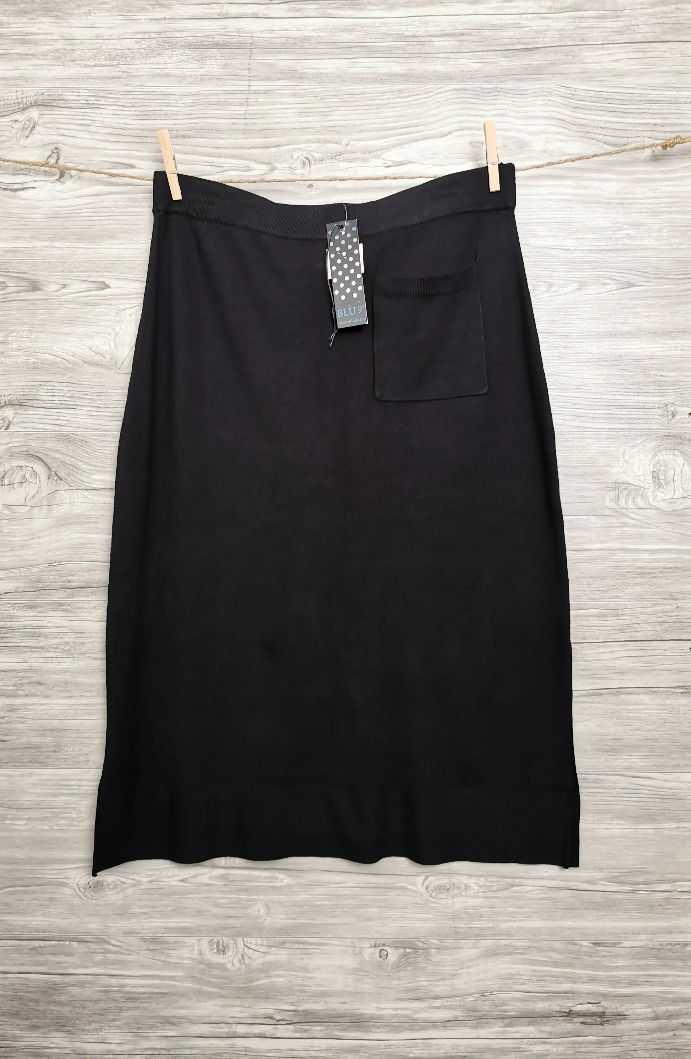WOMENS SIZE LARGE - BLU9, Midi Length, Soft Knit Skirt NWT B34