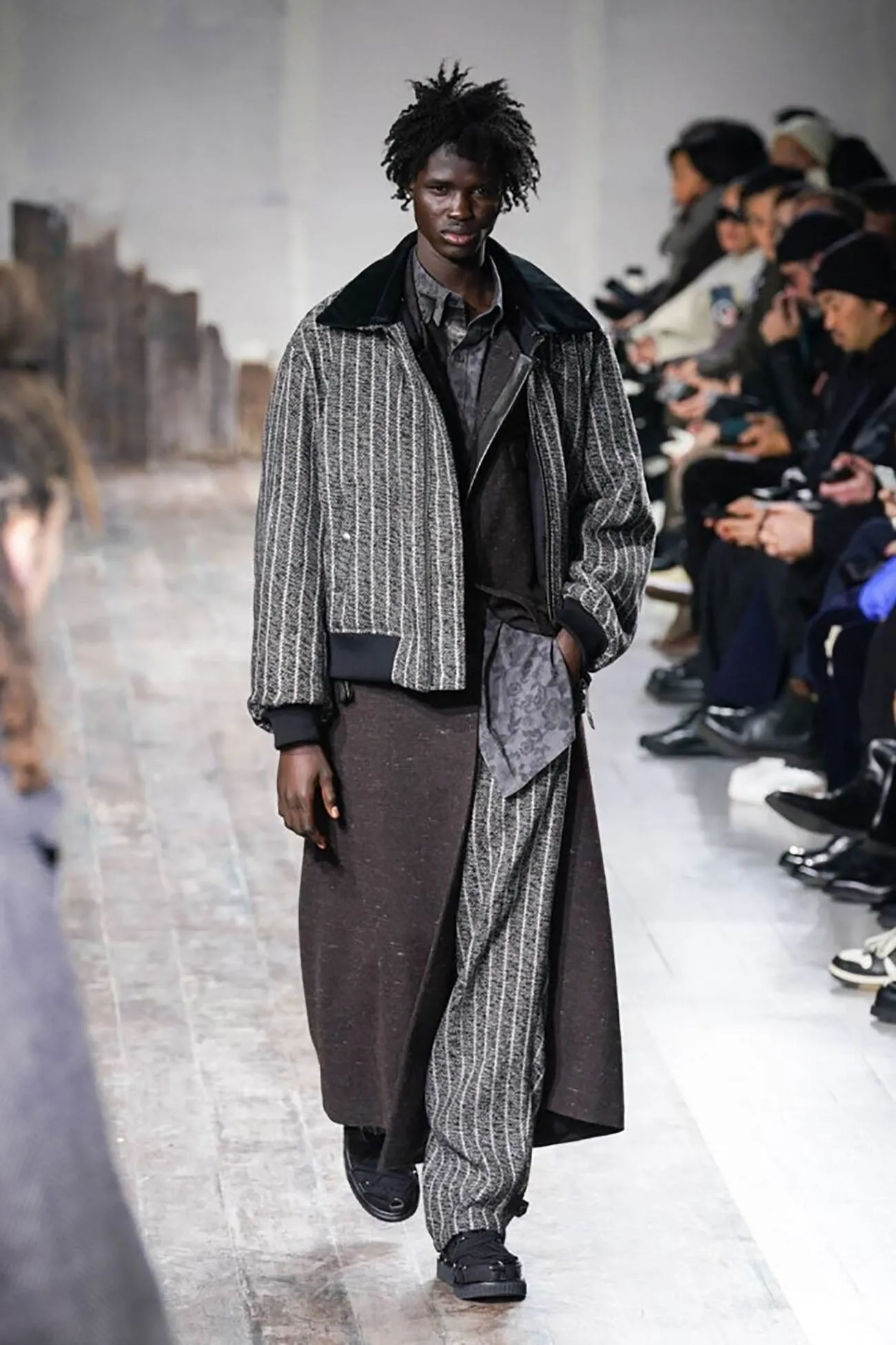 WOOL SPINNING LEATHER SWITCH COLLAR BUTTON JACKET
