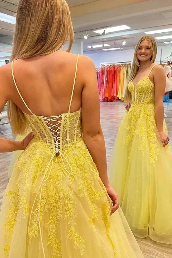 Yellow Tulle A-line Spaghetti Straps Lace Appliques Long Prom Dresses, SP991
